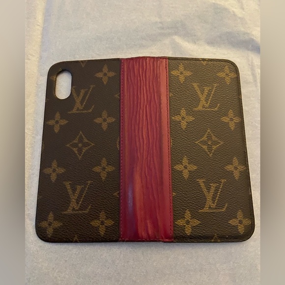 Louis Vuitton Monogram iPhone X Phone Case / Wallet - Picture 5 of 6